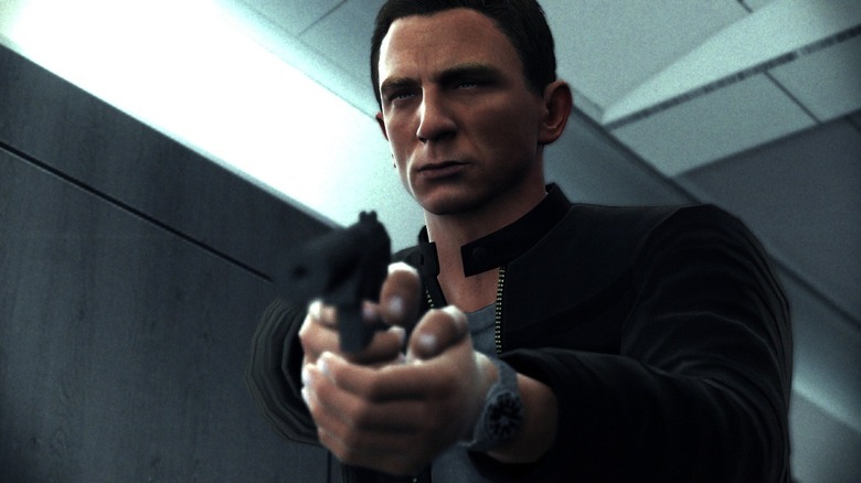 Daniel Craig as James Bond pointing a gun downward in 007 Legends