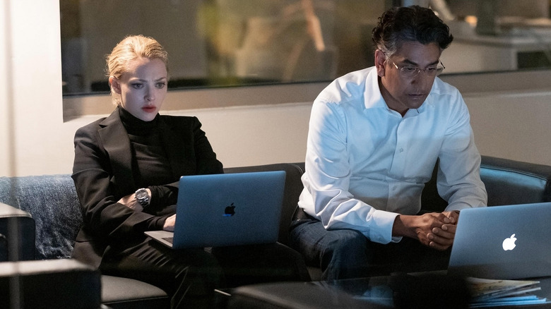 Amanda Seyfried and Naveen Andrews as Elizabeth Holmes and Sunny Balwani in The Dropout
