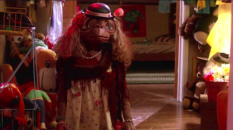 E.T. dressed in feminine clothing
