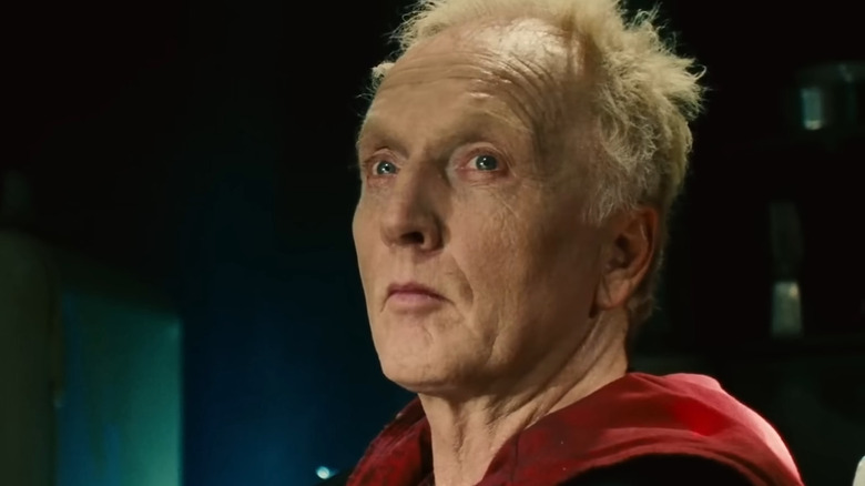 Tobin Bell as John Kramer dressed as Jigsaw in Saw 2