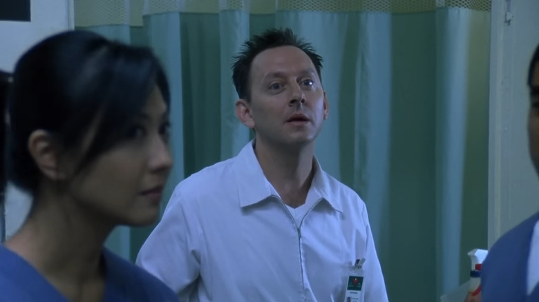 Michael Emerson as Zep Hindle in an orderly uniform in Saw