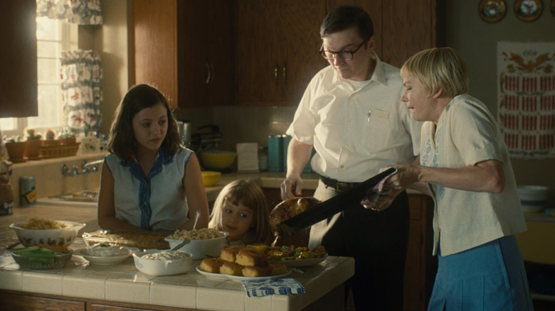 The Fabelmans Keeley Karsten, Sophia Kopera, Paul Dano, Michelle Williams