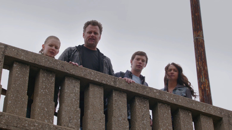 Little Rock, Tallahassee, Columbus and Wichita looking over a bridge in Zombieland: The Series