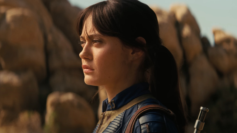 Ella Purnell as Lucy looking concerned in Fallout season 2