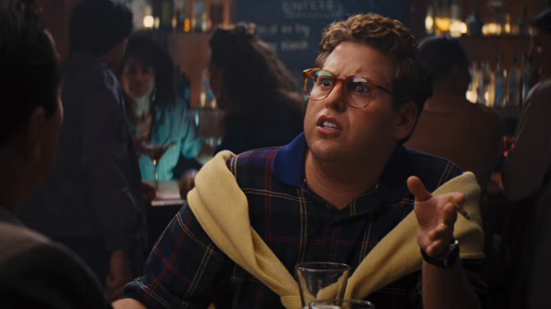 Donnie Azoff talking to Jordan Belfort