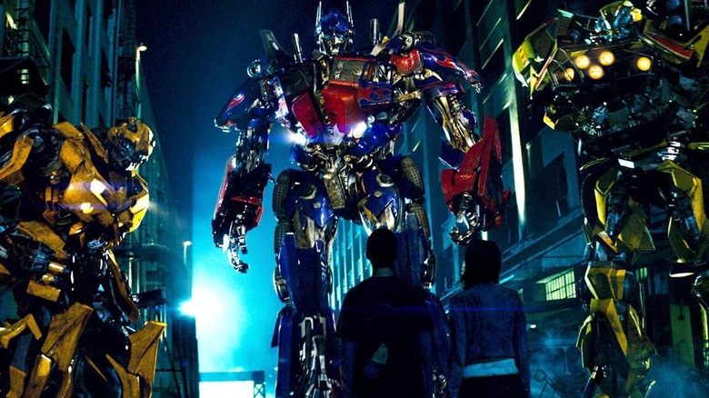 Transformers 2007 Sam Mikaela meet Autobots