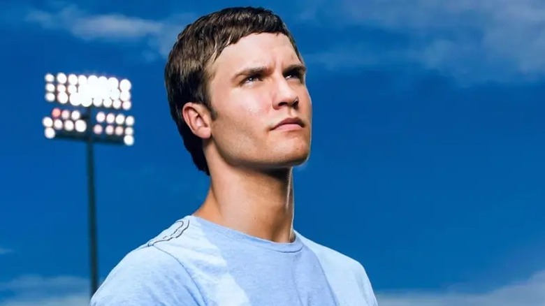 Scott Porter strikes a QB1 pose as Jason Street in Friday Night Lights
