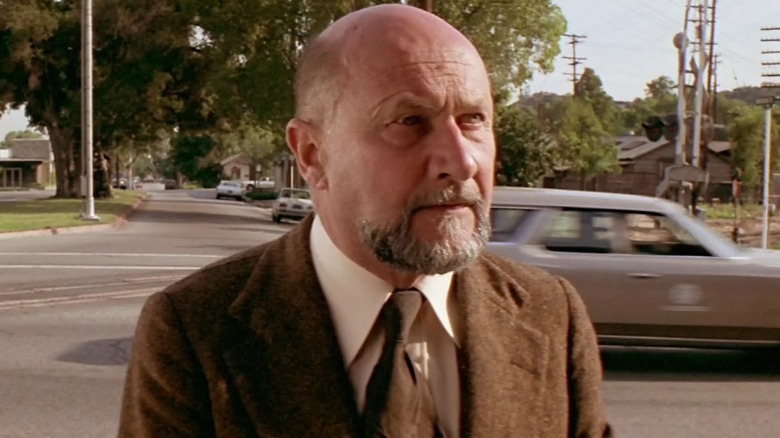 Donald Pleasence Samuel Loomis covered in blood