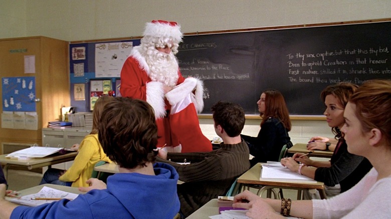 Lacey Chabert and Lindsay Lohan wait for their candy canes in Mean Girls