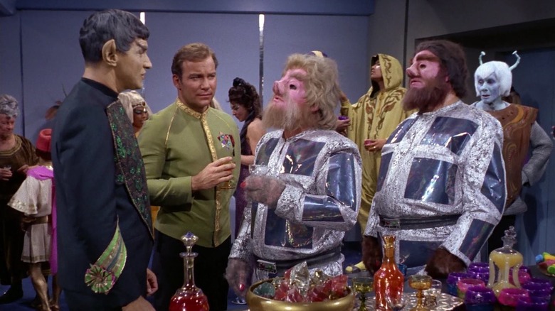 A group of alien diplomats on Star Trek