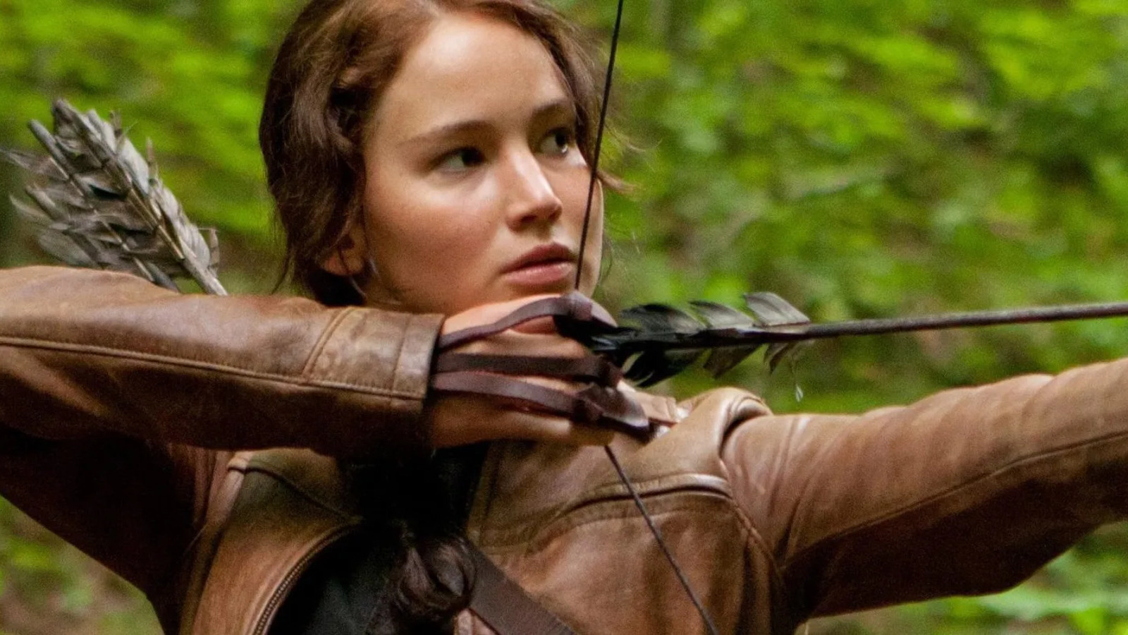 Jennifer Lawrence Katniss Bow
