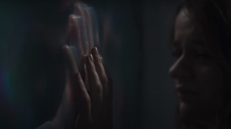 Kyle Allen and Joey King in The In Between