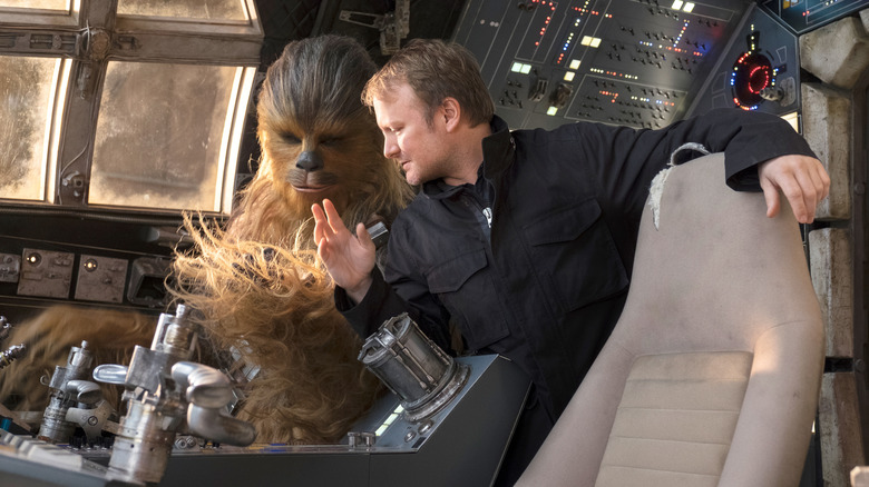 Rian Johnson directing Joonas Suotamo as Chewbacca in Star Wars: The Last Jedi