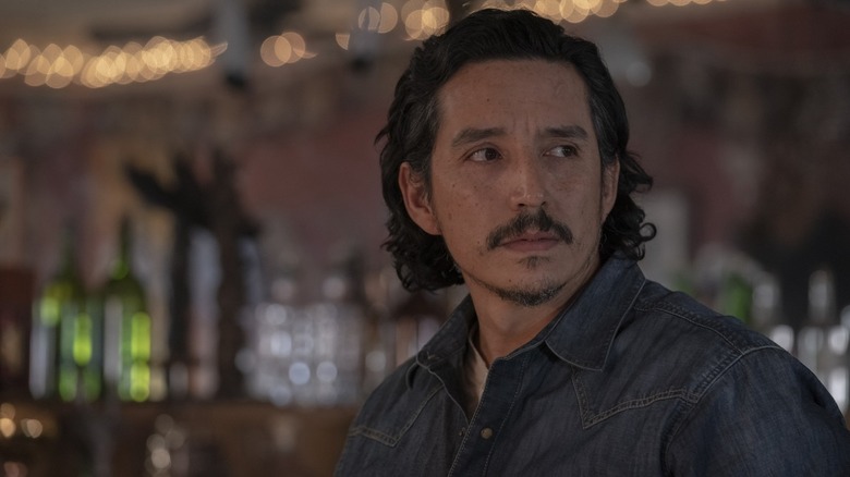 Tommy parece preocupado com o último de nós