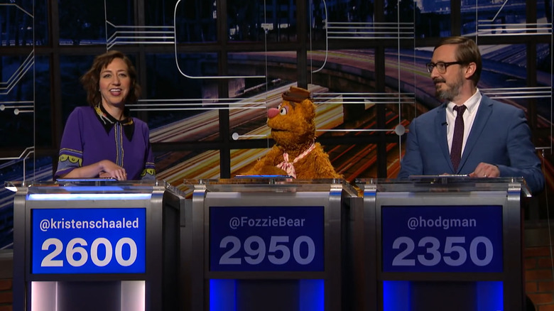 Kristen Schaal, Fozzie Bear, and John Hodgman on @midnight
