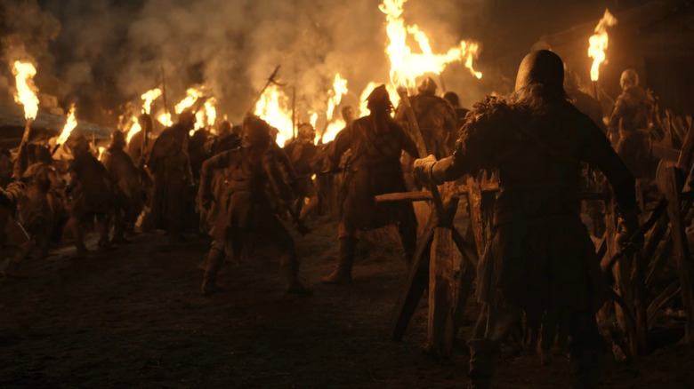 Rings Power Udun Orcs Torches