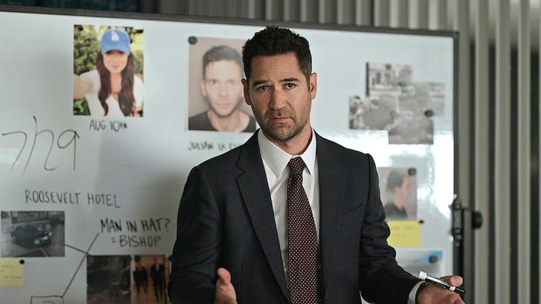 Haller stands in front of his evidence board before a trial in The Lincoln Lawyer