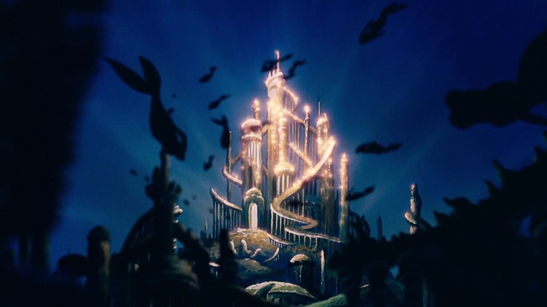 Kastil King Triton dengan putri duyung berenang di sekitarnya dari Little Mermaid (1989)