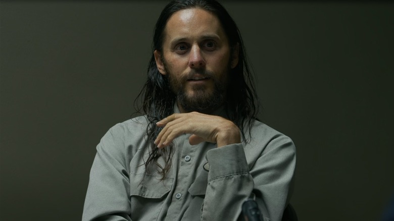Jared Leto as Sparma in The Little Things, long stringy hair, limp wrist