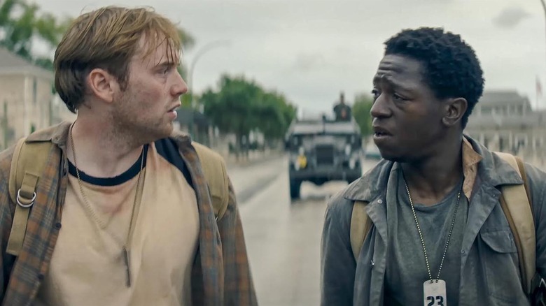 Cooper Hoffman as Ray Garraty and David Jonsson as Pete McVries in The Long Walk