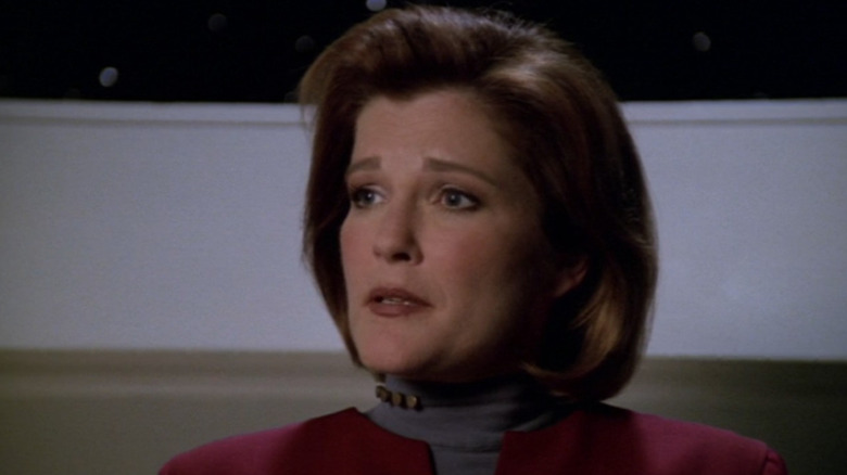 Kathryn Janeway (Kate Mulgrew) on the bridge in Star Trek: Voyager