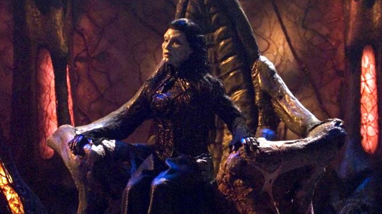 Teyla pretending to be a Hive Queen in Stargate Atlantis