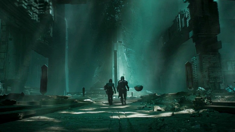 Bo-Katan, Din Djarin and Grogu in The Mandalorian