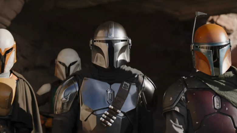 Din Djarin (Pedro Pascal) unites a group of Mandalorian warriors in The Mandalorian