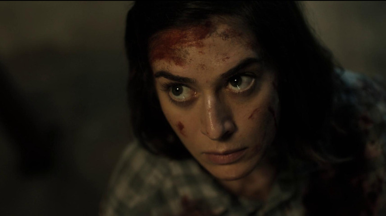 Annie Wilkes/Lizzy Caplan - Castle Rock