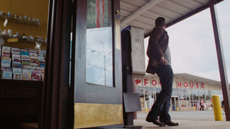 Thomas Jane as David Drayton on The Mist