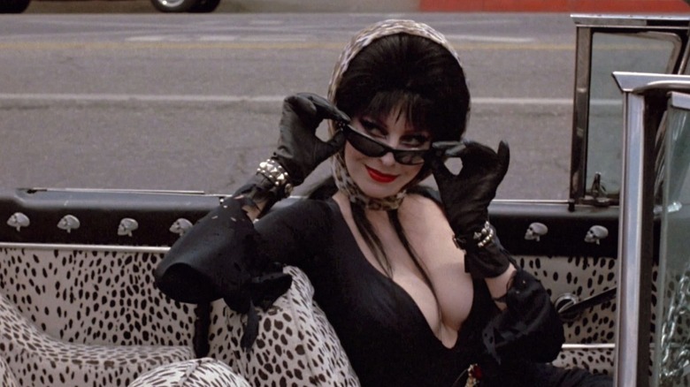 Cassandra Peterson as Elvira in 1988's Elvira Mistress of the Dark opening scene