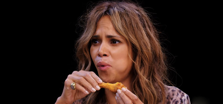 Halle Berry Eats Hot Wings