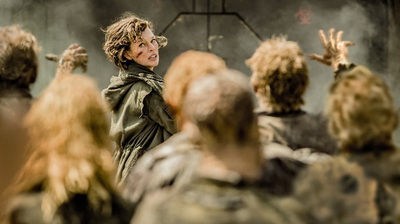 Milla Jovovich outrunning zombies