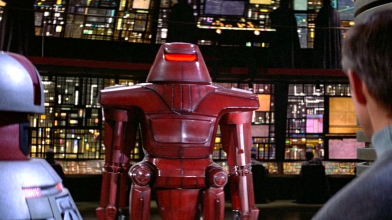 Maximilian with computer bank