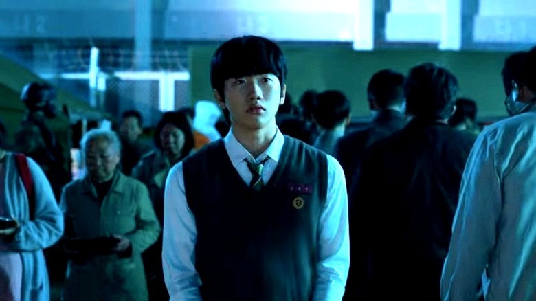 Chul-soo in crowd