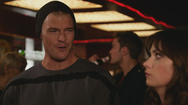 Alan Ritchson as Matt in New Girl