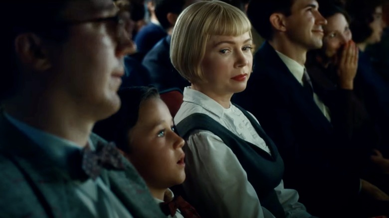 Fabelmans Michelle Williams Paul Dano Theater