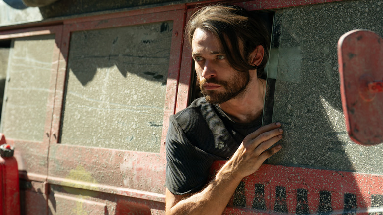 Link getting out of a car in Paradise