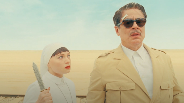 Leisl and Korda have big knife, will travel in The Phoenician Scheme
