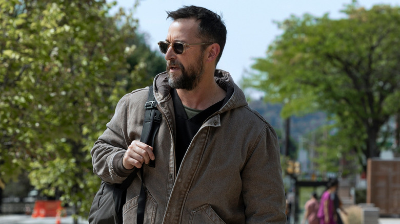 Noah Wyle's Dr. Michael Robinavitch commutes to work in The Pitt