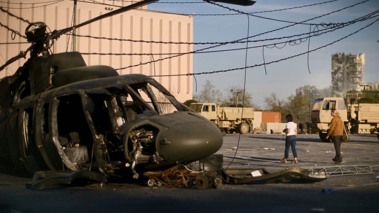 Civil War, crashed helicopter