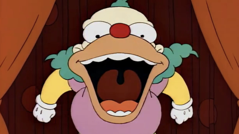 క్రస్టీ ది క్లౌన్ ది సింప్సన్స్‌లో క్లోజప్‌లో నవ్వుతుంది