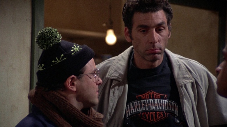 George in a Hat and Kramer di Seinfeld