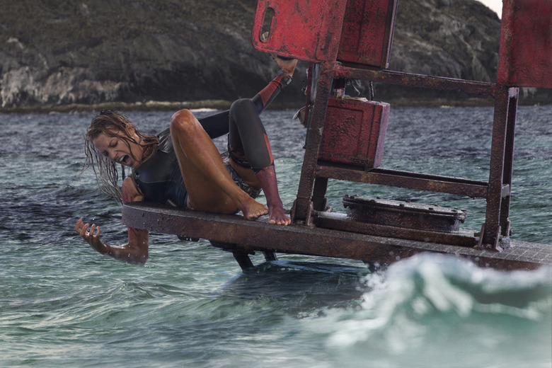 THE SHALLOWS trailer