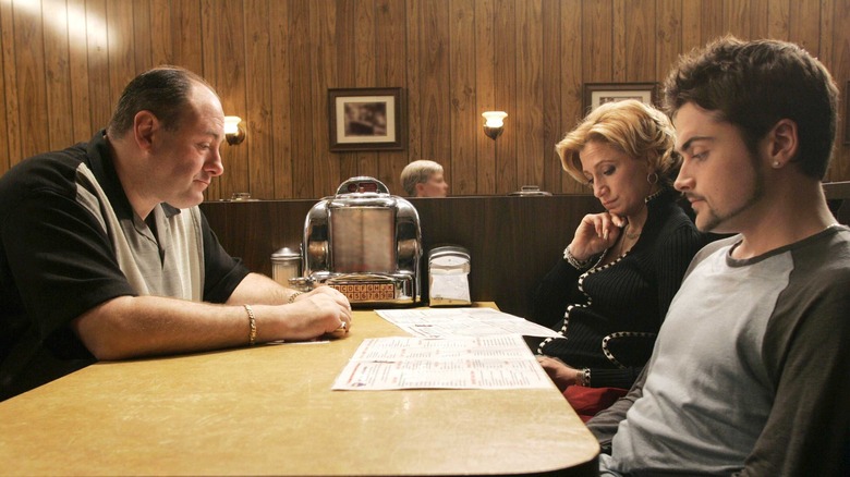 James Gandolfini, Edie Falco, and Robert Iler in The Sopranos