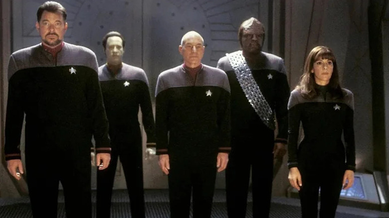 Star Trek: Nemesis - Riker, Data, Picard, Worf, Troi