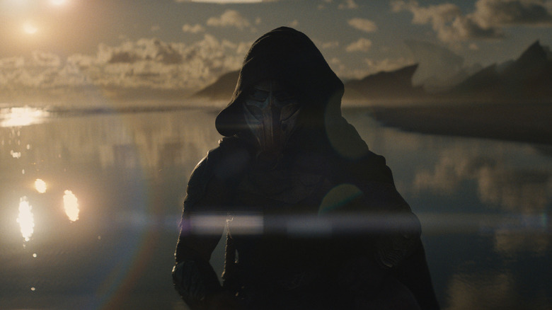 Dek gears up on Yautja Prime in Predator: Badlands