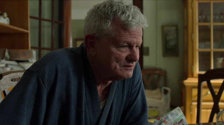 Thomas G. Waites as Arthur Walsh wearing a robe in The Punisher