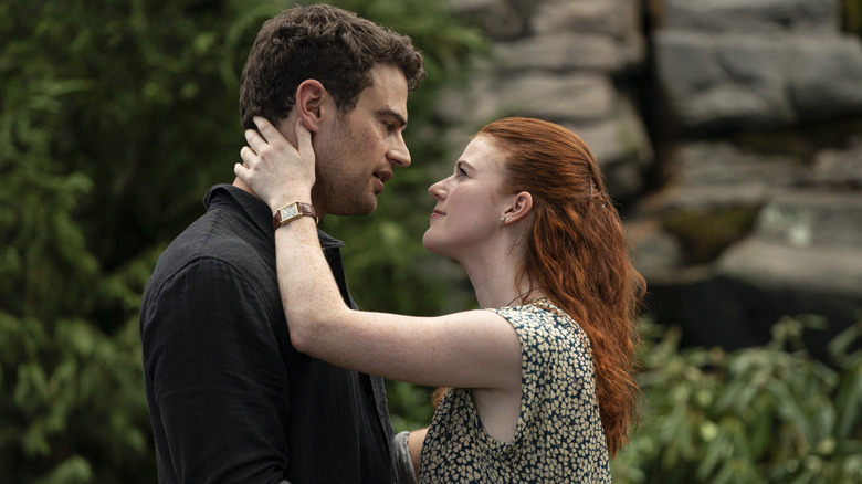 Rose Leslie and Theo James