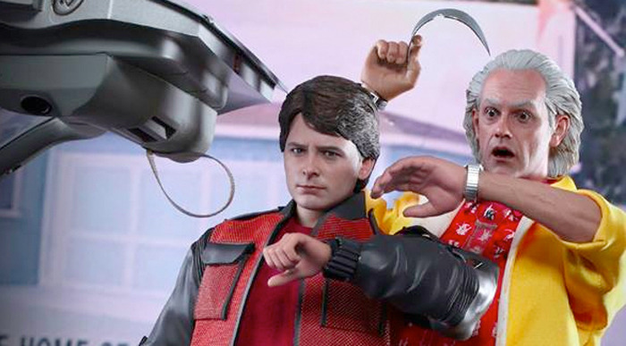 bttf2-hottoys-doc-marty-frontpage